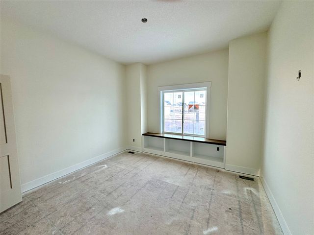 260 NW Montego Court, Waukee, IA 50263