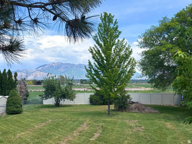 5592 S 5500 W, Hooper, UT 84315