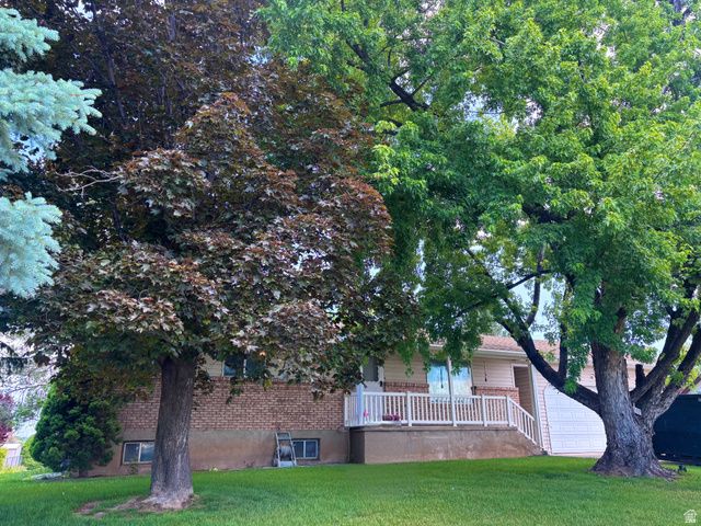 5592 S 5500 W, Hooper, UT 84315