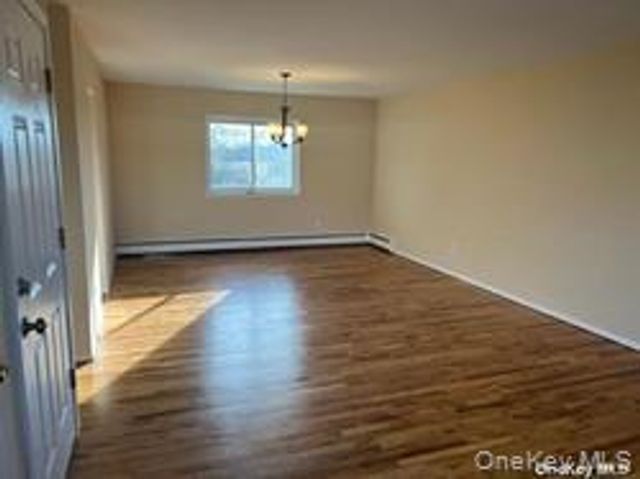 3540 Bayview, Seaford, NY 11783