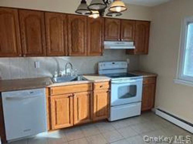 3540 Bayview, Seaford, NY 11783