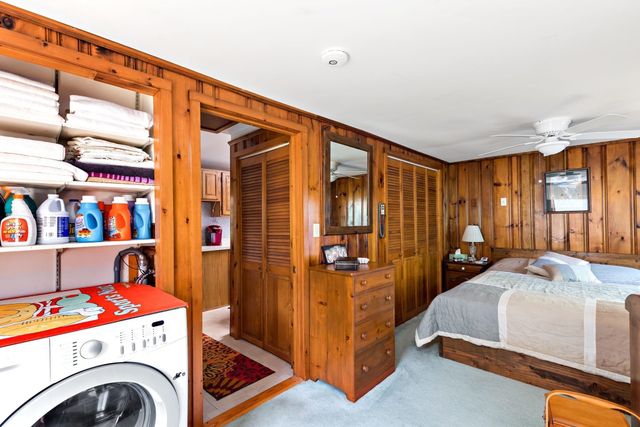 22 Fuller Shores Rd, Lakeville, MA 02347