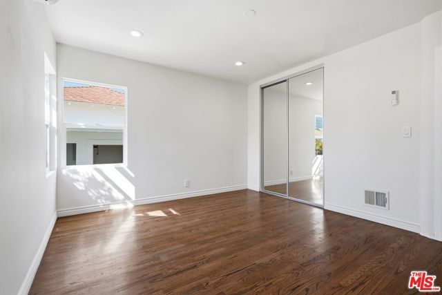 9741 Alcott Street, Los Angeles, CA 90035