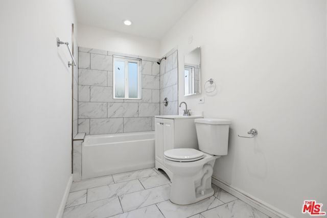 9741 Alcott Street, Los Angeles, CA 90035