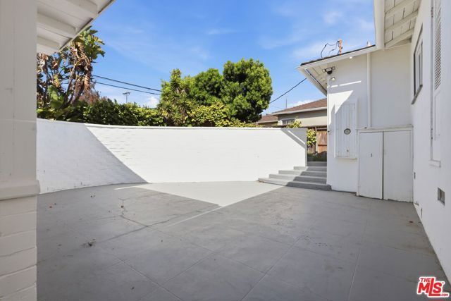 9741 Alcott Street, Los Angeles, CA 90035
