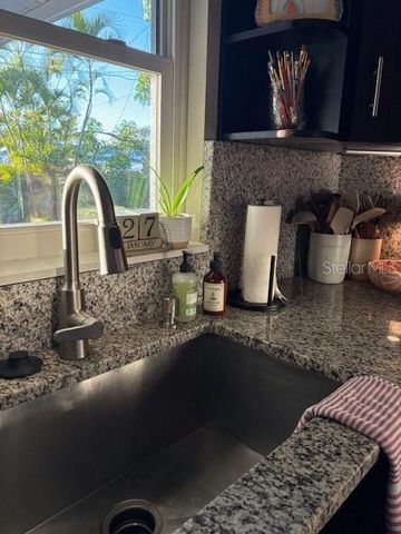 7440 1ST STREET N, St Petersburg, FL 33702