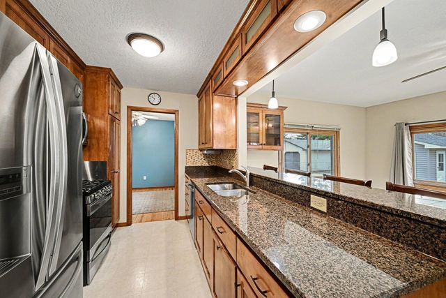 220 103rd Avenue NW, Coon Rapids, MN 55448