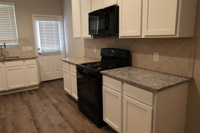 14083 Lake Trout Drive, Conroe, TX 77384