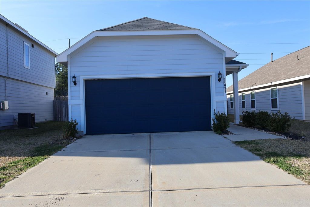 14083 Lake Trout Drive, Conroe, TX 77384