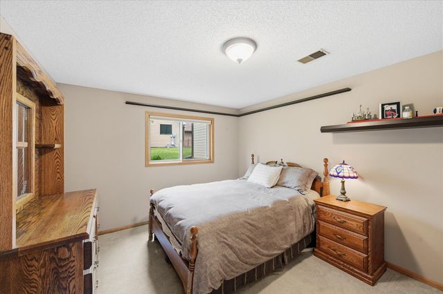 1471 Summit Avenue, Saint Paul Park, MN 55071