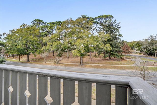 72 Fairhope Avenue 2, Fairhope, AL 36532