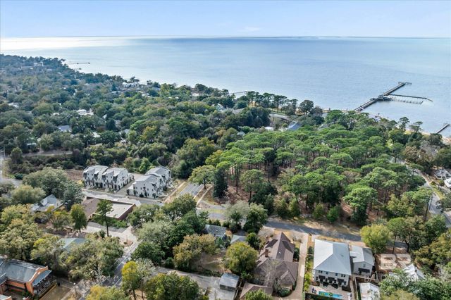 72 Fairhope Avenue 2, Fairhope, AL 36532