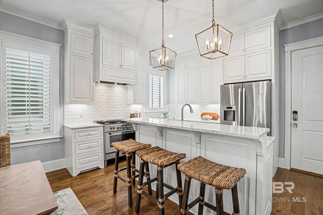 72 Fairhope Avenue 2, Fairhope, AL 36532