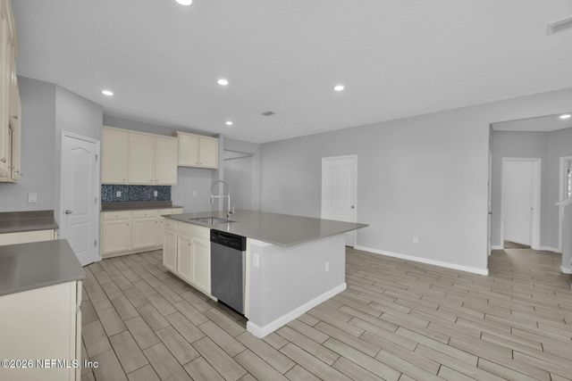 3996 ARBOR MILL Circle, Orange Park, FL 32065