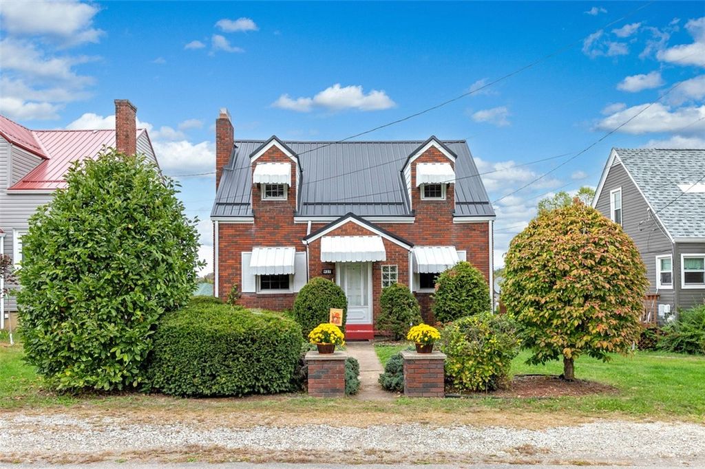 927 Fayette Avenue, Belle Vernon, PA 15012