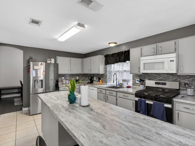 18702 Timber Way Drive, Humble, TX 77346