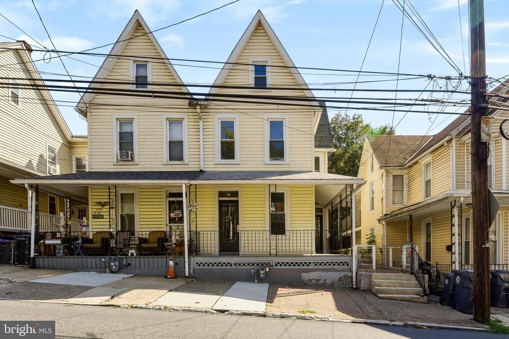 Image 2 of property listing at 236 PINE ST, Steelton, PA 17113