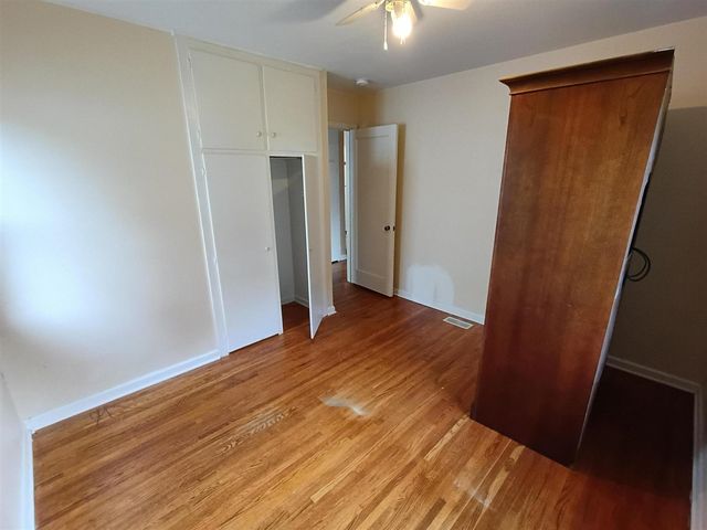 1250 Mayfield Avenue, Grand Rapids, MI 49525