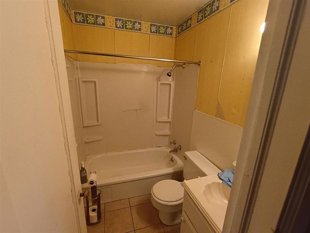 1250 Mayfield Avenue, Grand Rapids, MI 49525