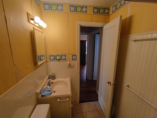 1250 Mayfield Avenue, Grand Rapids, MI 49525