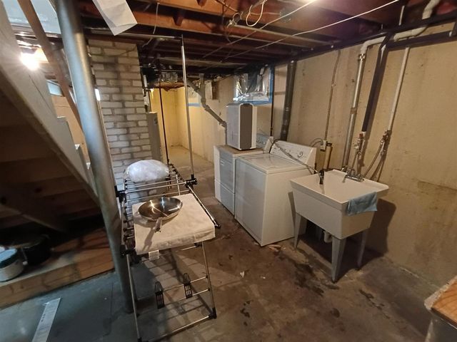 1250 Mayfield Avenue, Grand Rapids, MI 49525