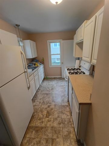 1250 Mayfield Avenue, Grand Rapids, MI 49525