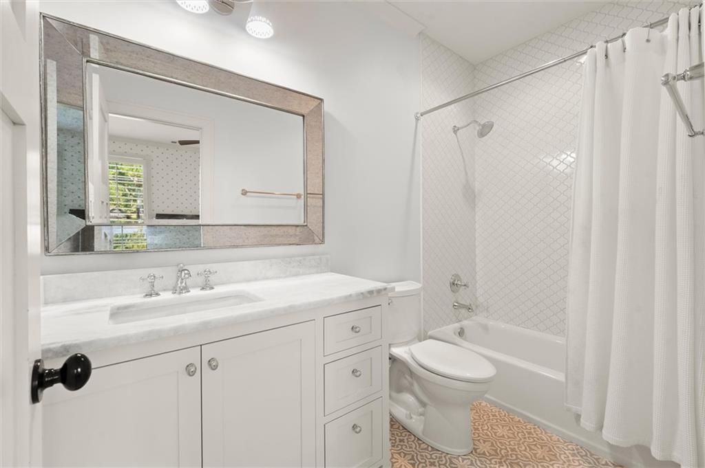 Image 102 of property listing at 15995 Freemanville Road, Milton, GA 30004