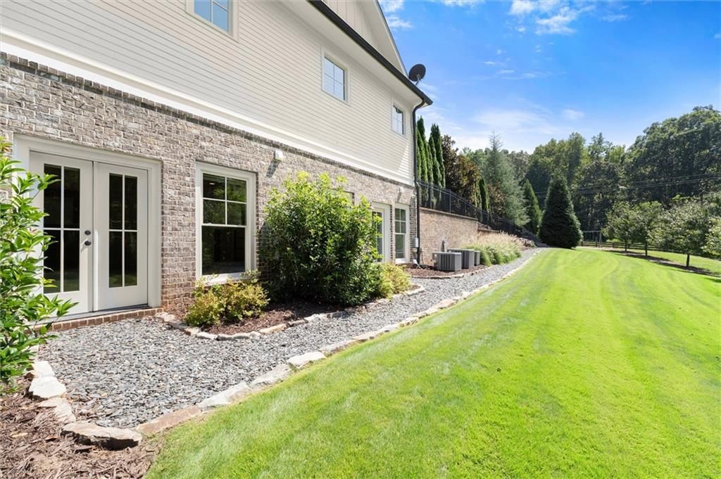 Image 143 of property listing at 15995 Freemanville Road, Milton, GA 30004