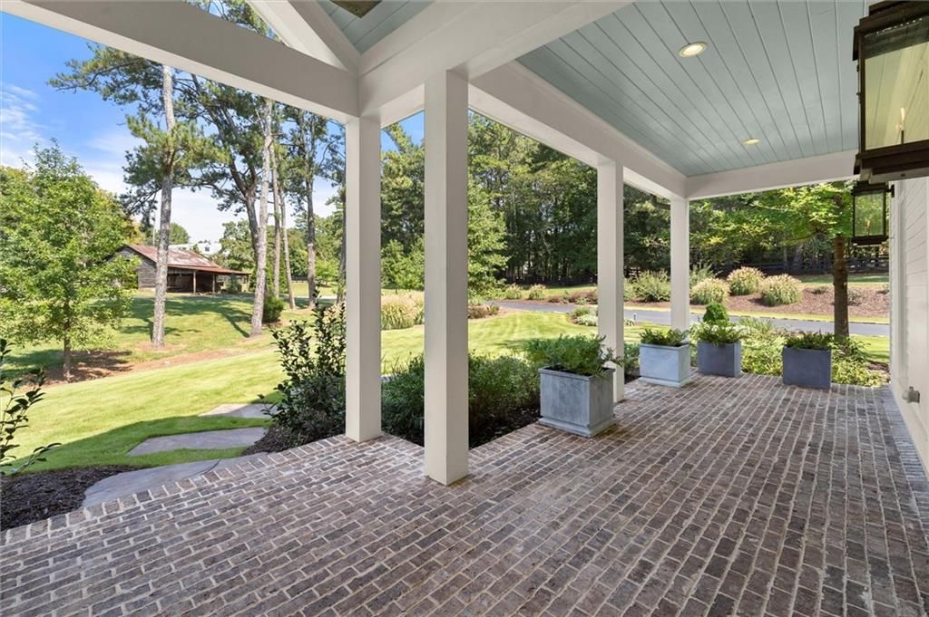 Image 23 of property listing at 15995 Freemanville Road, Milton, GA 30004
