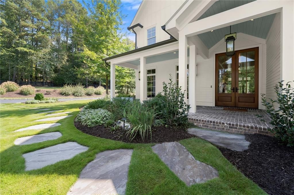 Image 5 of property listing at 15995 Freemanville Road, Milton, GA 30004