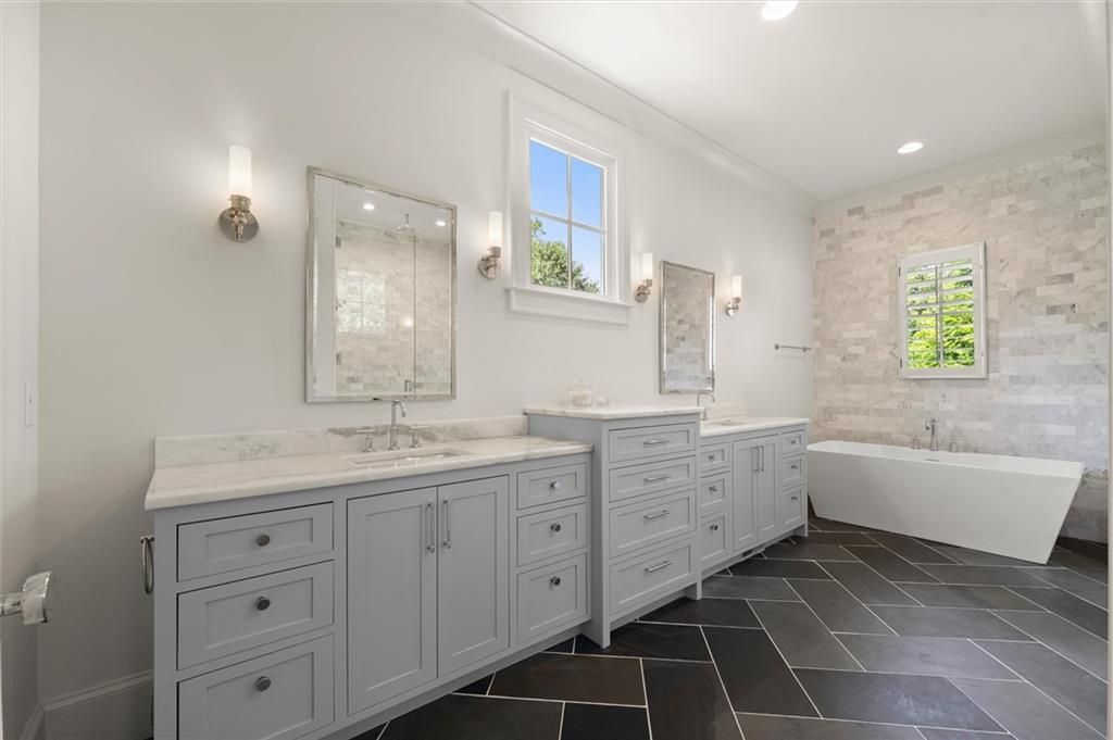 Image 77 of property listing at 15995 Freemanville Road, Milton, GA 30004