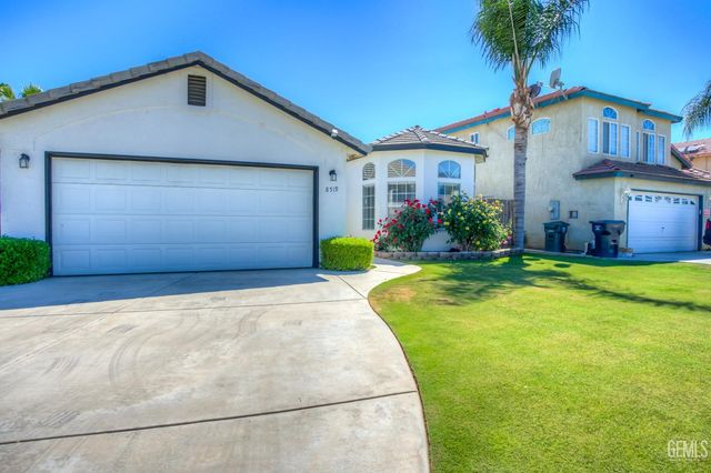 8519 Hoodsport Avenue, Bakersfield, CA 93312
