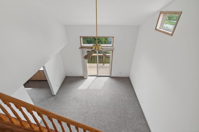 401 Dogwood Court, Hebron, IN 46341