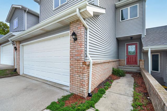 401 Dogwood Court, Hebron, IN 46341