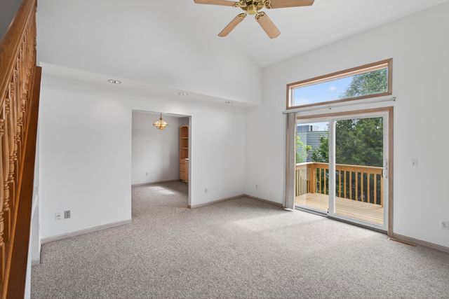 401 Dogwood Court, Hebron, IN 46341
