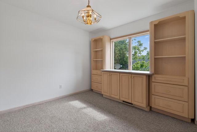 401 Dogwood Court, Hebron, IN 46341