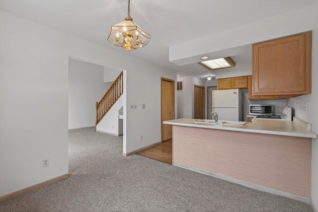 401 Dogwood Court, Hebron, IN 46341