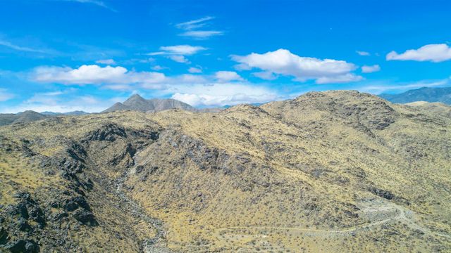 2661 Lavender Lane, Palm Springs, CA 92264