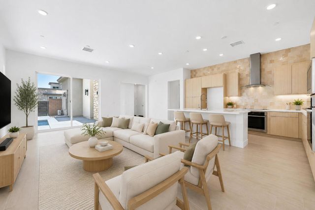 2661 Lavender Lane, Palm Springs, CA 92264