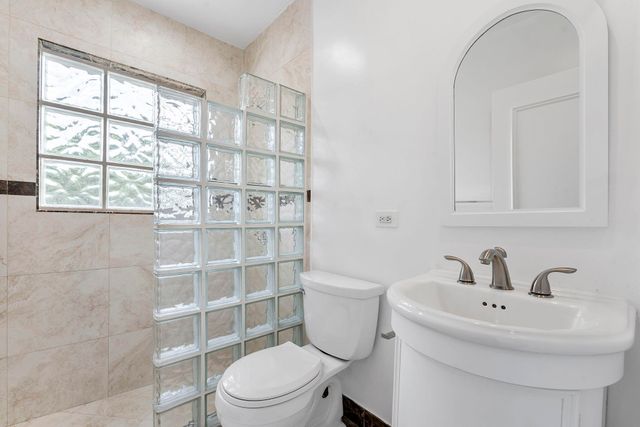 5015 S Olive Avenue, West Palm Beach, FL 33405