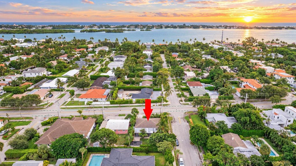 5015 S Olive Avenue, West Palm Beach, FL 33405