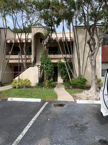 20320 NE 3rd Ct 7, Miami, FL 33179