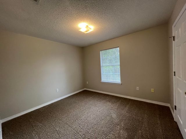 232 Runnymeade Drive, Crestview, FL 32539