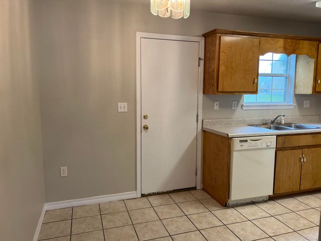 232 Runnymeade Drive, Crestview, FL 32539