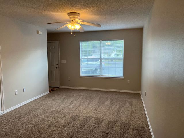 232 Runnymeade Drive, Crestview, FL 32539