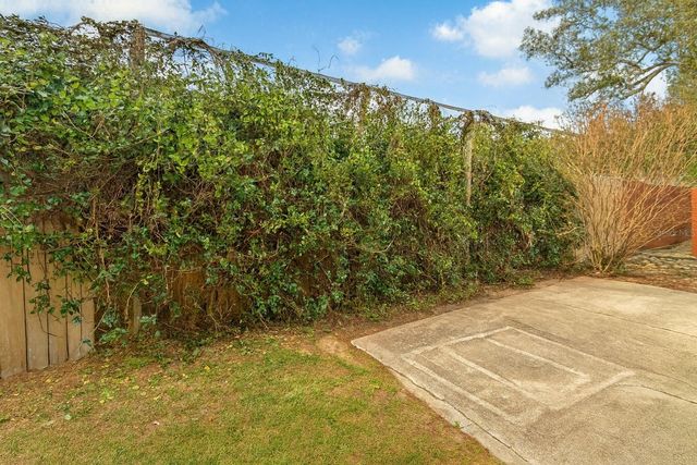 21135 PECKHAM AVENUE, Mount Dora, FL 32757