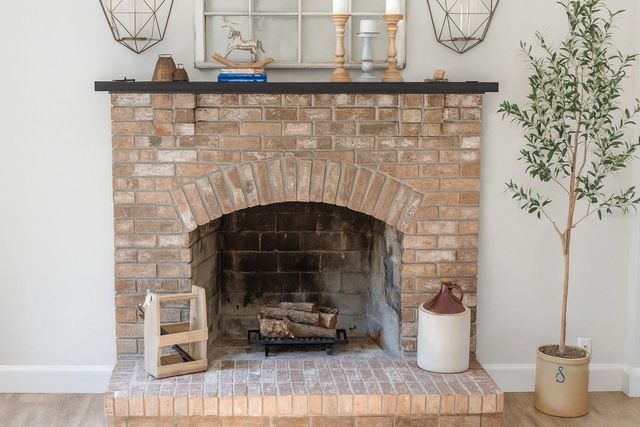 21135 PECKHAM AVENUE, Mount Dora, FL 32757