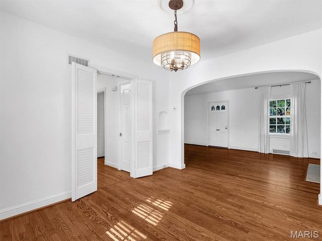 519 N Bemiston Avenue, University City, MO 63130