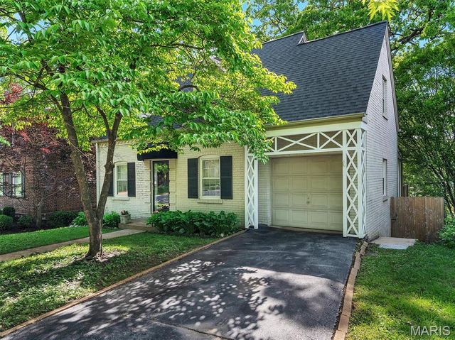 519 N Bemiston Avenue, University City, MO 63130