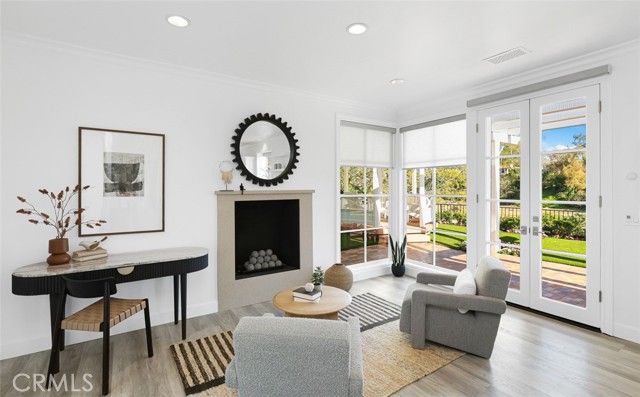 21 Lochmoor, Newport Beach, CA 92660